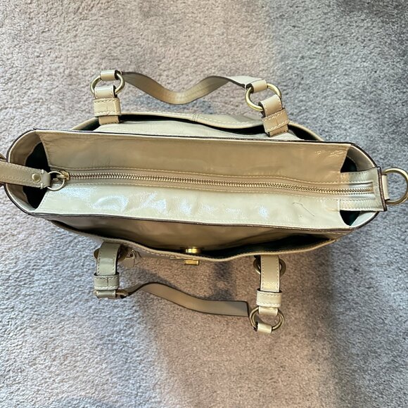 COACH | Chelsea Taupe Patent Leather Tote Satchel Bag F14022 | Cream - Picture 13 of 16